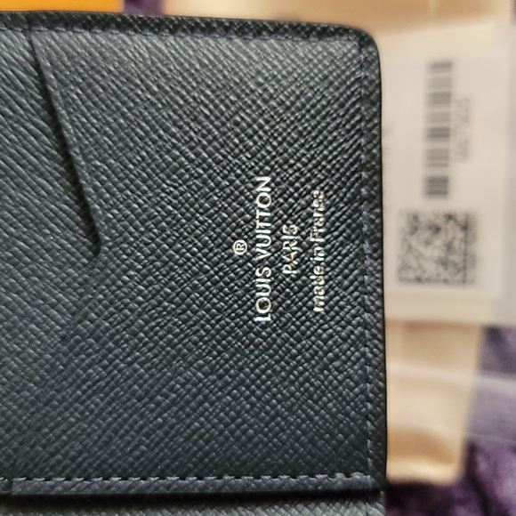 Louis Vuitton Epi Leather Pocket Organizer Men Wallet Giant LV by Virgil Abloh - Picture 9 of 9